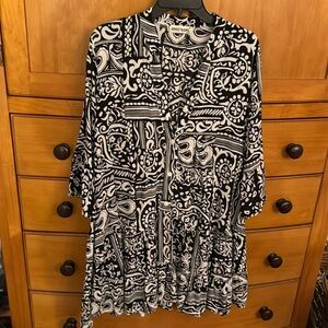 Tunic top with 3/4 bell sleeveses
